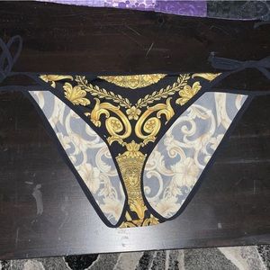 Versace Gold Hibiscus Print Triangle Bikini Bottom Size 5 black string